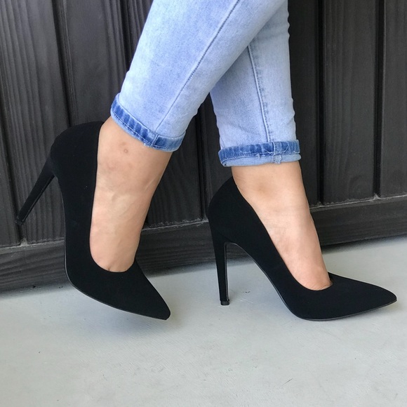 Boutique | Shoes | Nib Black Classic Stiletto Heel Pointy Toe Pumps ...